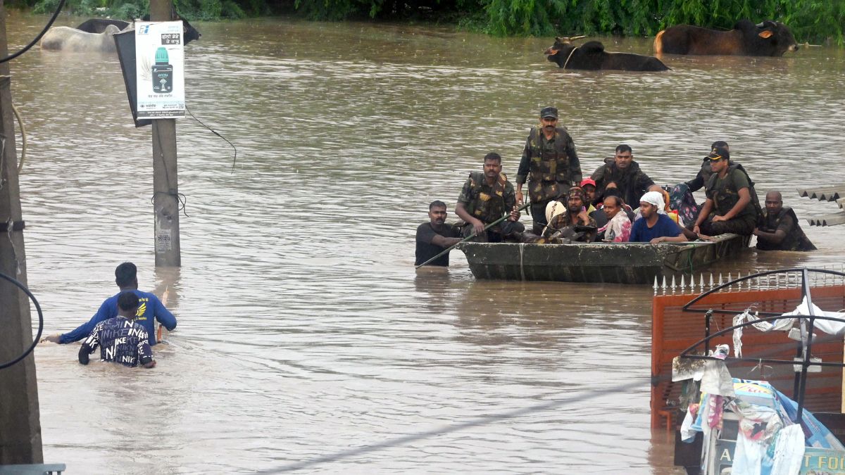 IndiaUS Top News Updates Rain Fury Jolts North India; Flash Floods